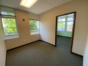 15320-15325 NW Central Dr, Portland, OR for lease Building Photo- Image 2 of 10