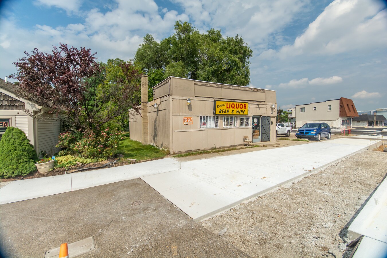 1629 E Auburn Rd, Rochester Hills, MI 48307