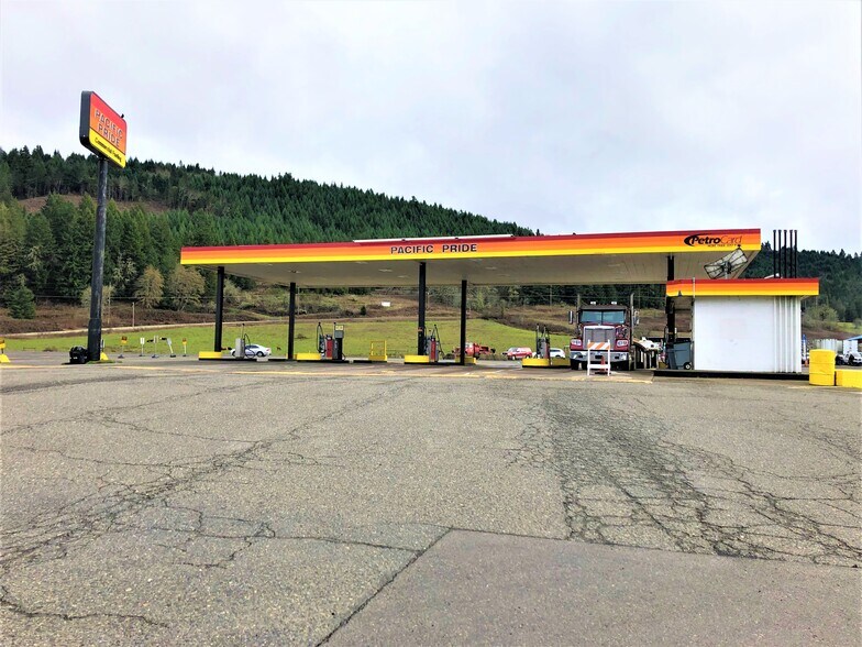 690 John Long Rd, Oakland, OR for sale - Building Photo - Image 1 of 1