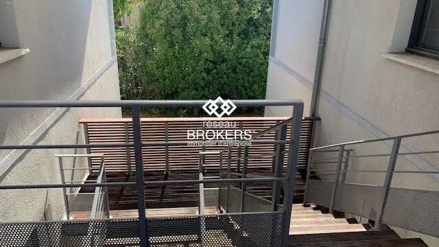 Office in Avignon for lease - Building Photo - Image 3 of 10