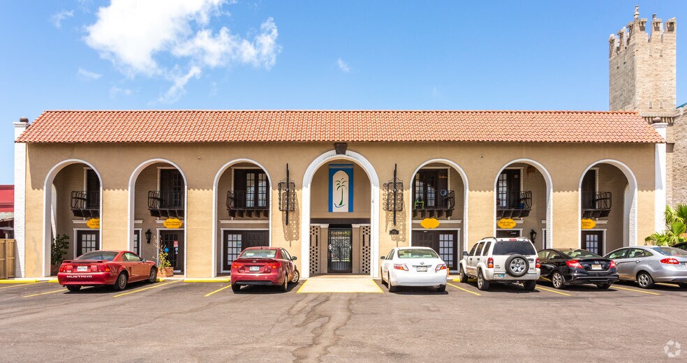 57125720 Alameda St, Corpus Christi, TX 78412