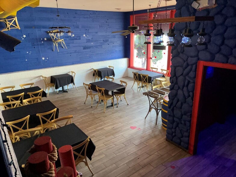 1907 West End Ave, Nashville, TN for sale - Interior Photo - Image 2 of 9