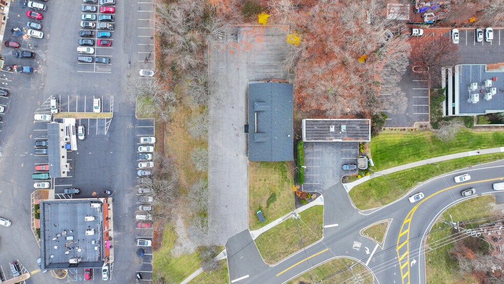 3 Crooked Hill Rd, Commack, NY 11725 Retail for Sale