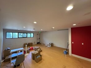 1805 136th Pl NE, Bellevue, WA for lease Interior Photo- Image 1 of 5