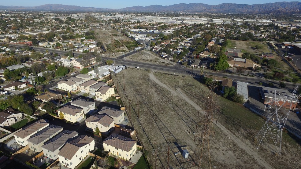 11156 Victory Blvd, North Hollywood 91606 for Rent