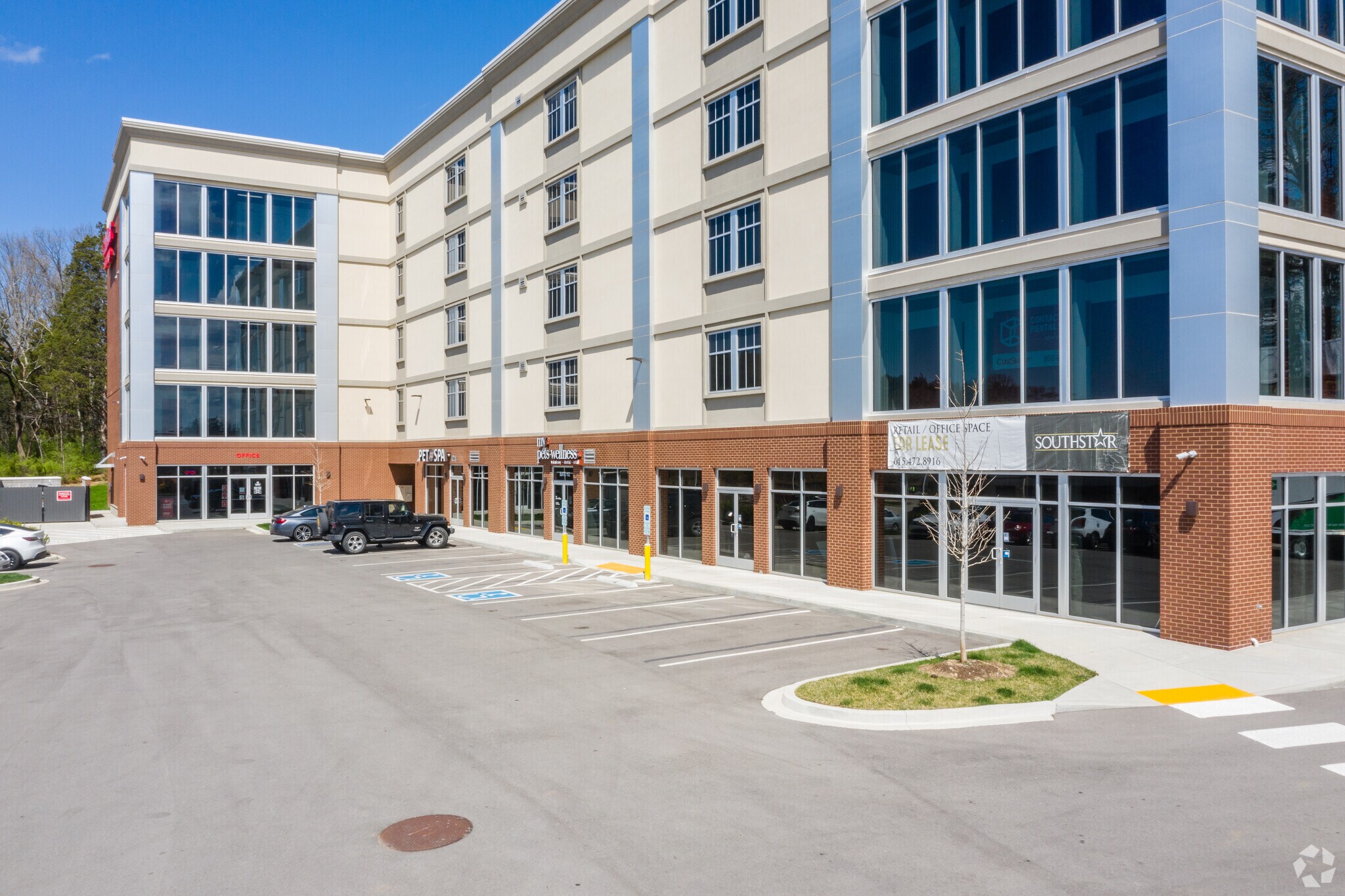 5070 Carothers Pky, Franklin, TN 37067 Carothers Crossing East