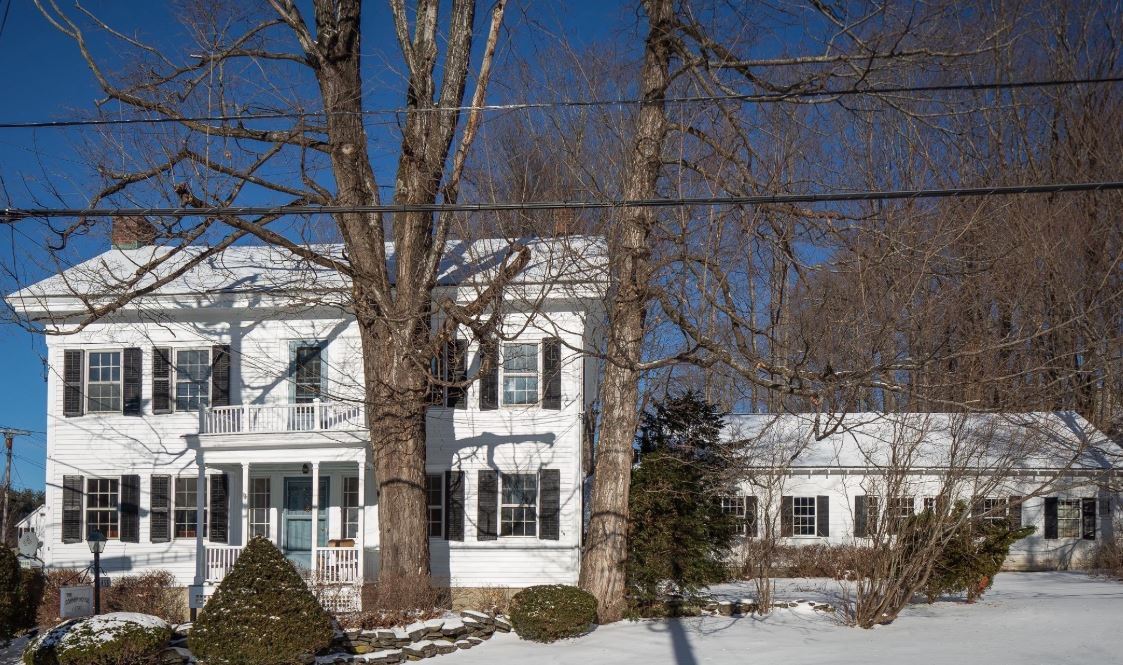 453 Main Rd, Monterey, MA for sale Primary Photo- Image 1 of 1