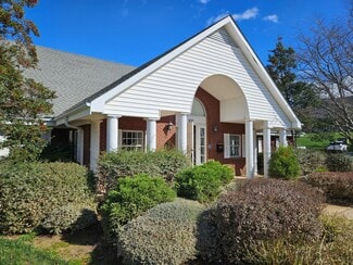 More details for 800 Beverly Hanks Ctr, Hendersonville, NC - Office for Sale