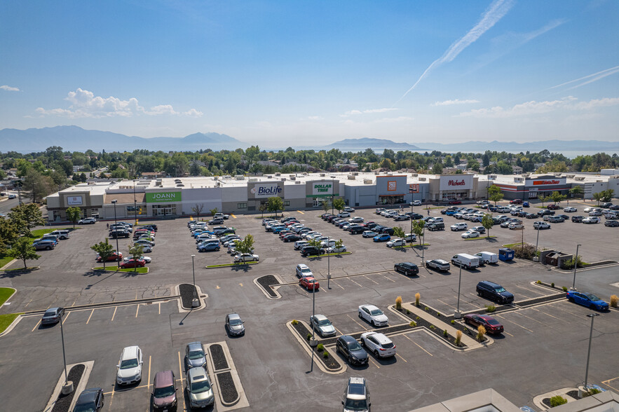 130 E University Pky, Orem, UT for lease - Building Photo - Image 2 of 7