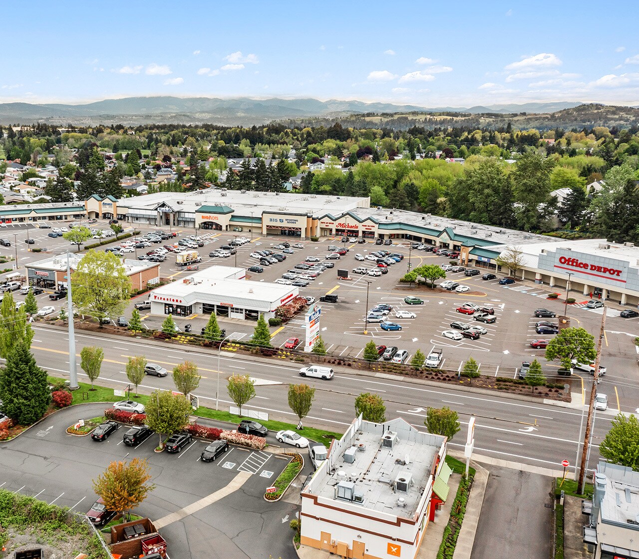 2077-2079 NE Burnside Rd, Gresham, OR for sale Building Photo- Image 1 of 1