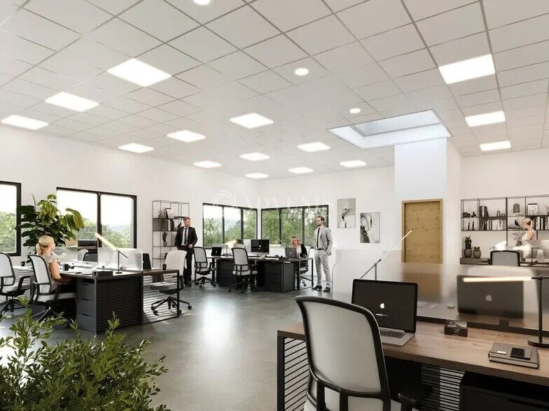 Flex in Buc for sale - Building Photo - Image 3 of 4