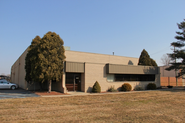 35684 Veronica St, Livonia, MI for lease - Building Photo - Image 1 of 12