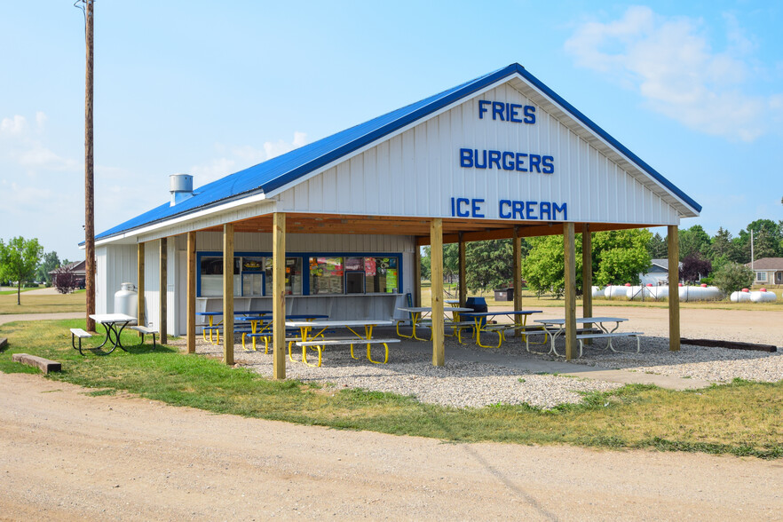 875 State Highway 55, Brooten, MN for sale - Building Photo - Image 1 of 1