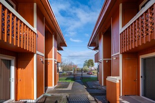 Fantastic Central Tacoma 8-Unit Opportunity - Owner Financed Property