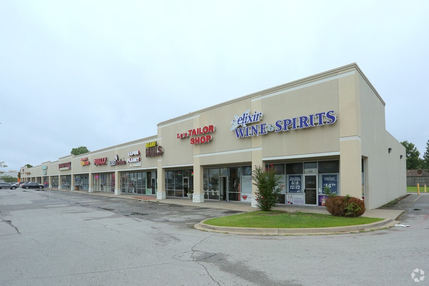 2409 W Kenosha Ave, Broken Arrow, OK for lease - Building Photo - Image 2 of 2