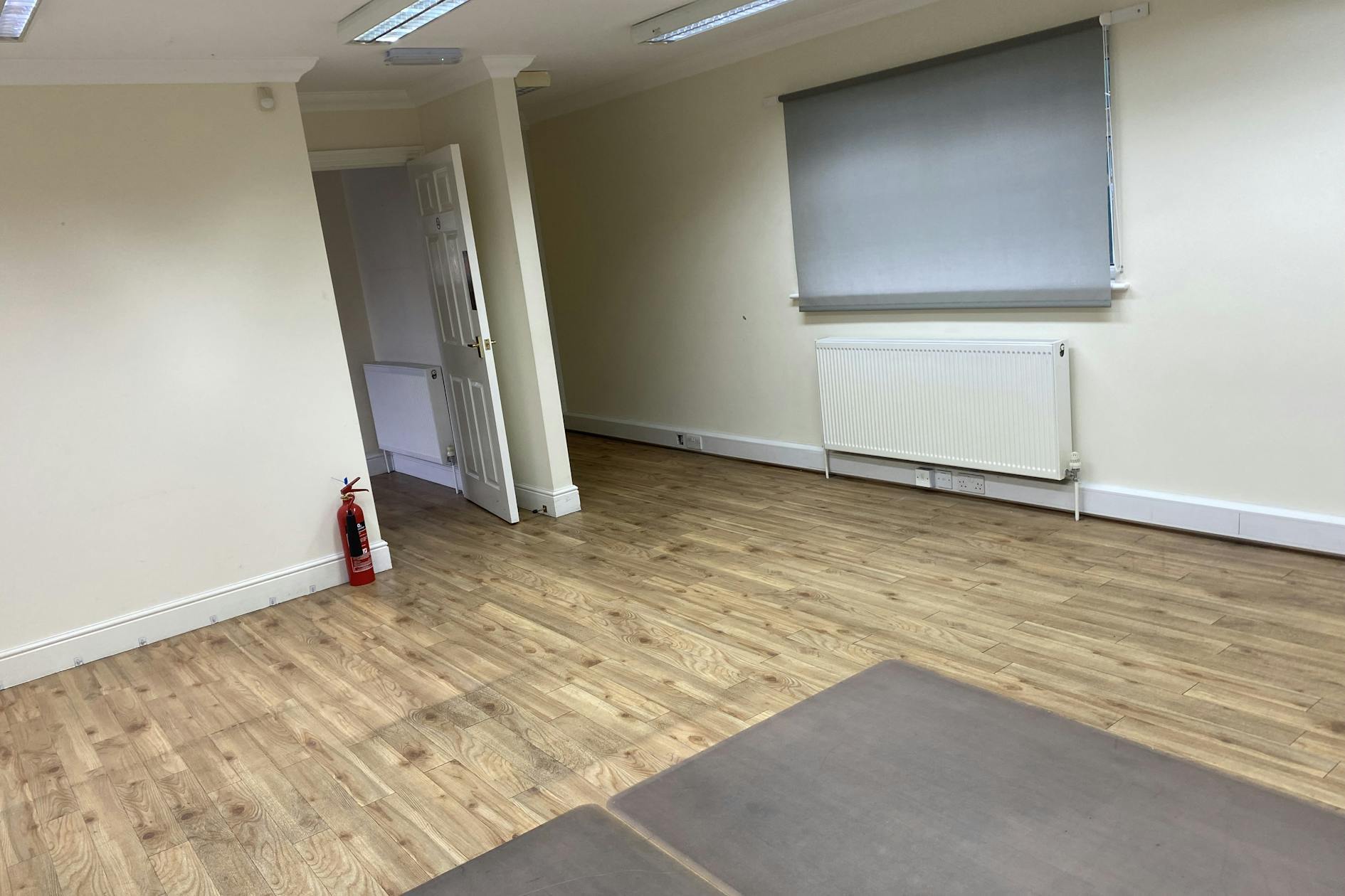 Manor Rd, Erith for lease Building Photo- Image 1 of 4