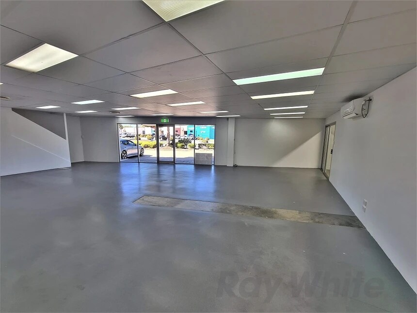 525 Lytton Rd, Morningside for lease Interior Photo- Image 1 of 11