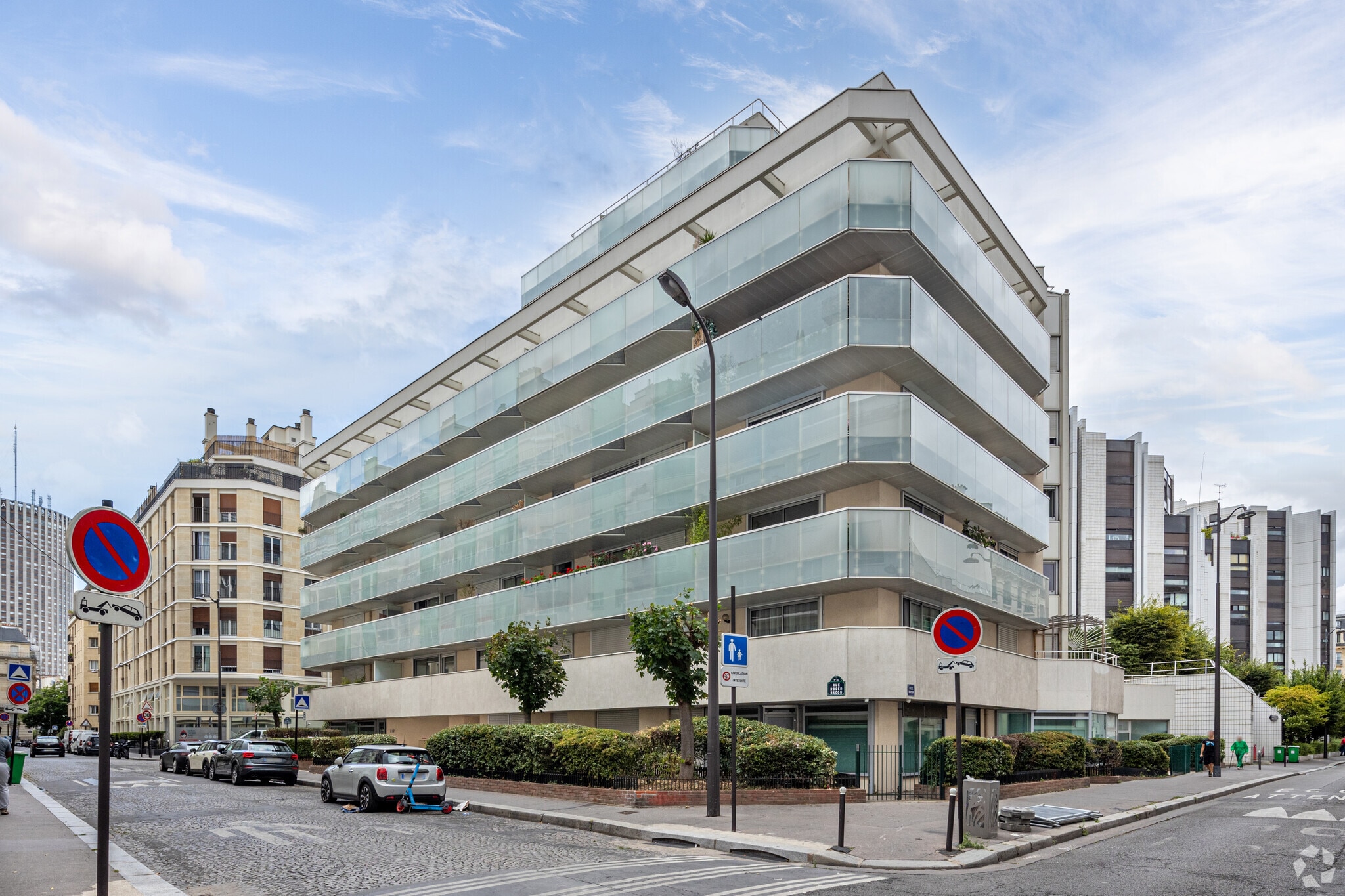 71 Rue Bayen, Paris for lease Primary Photo- Image 1 of 3