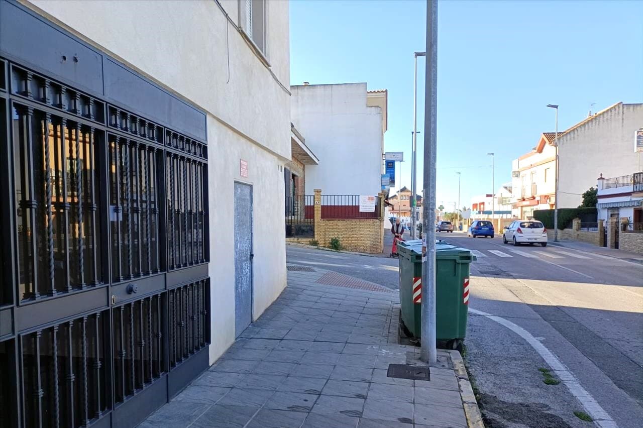 Gines, SEV 41960 - Unit 05 -  - Interior Photo - Image 1 of 7