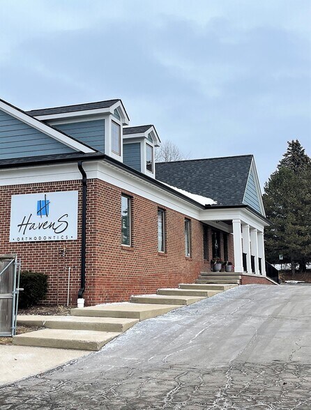 5900 S Main St, Clarkston, MI for sale - Primary Photo - Image 1 of 1