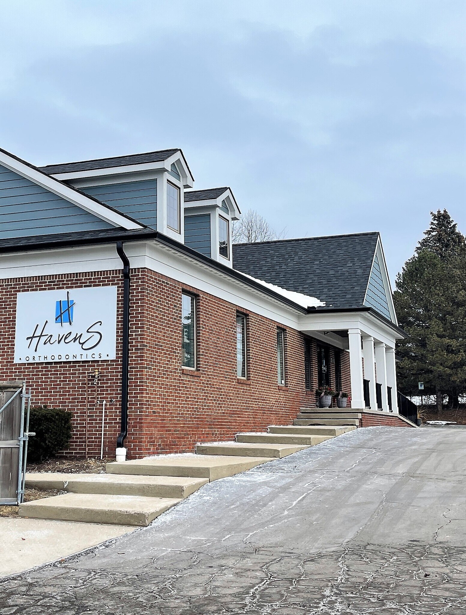 5900 S Main St, Clarkston, MI for sale Primary Photo- Image 1 of 1