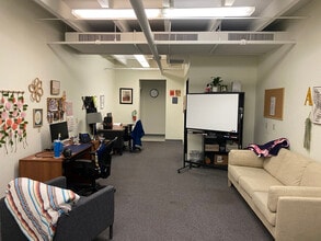 4949 E Cesar Chavez Blvd, Fresno, CA for lease Building Photo- Image 1 of 1