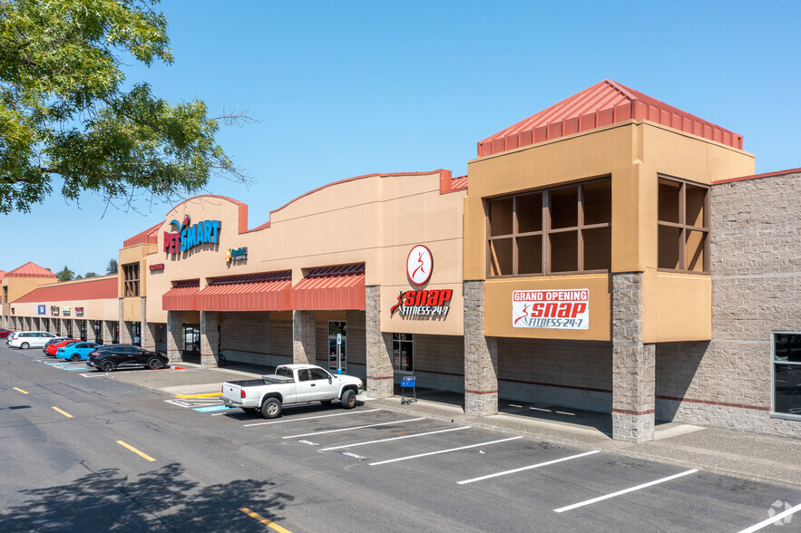 300-900 NW Eastman Pky, Gresham, OR for lease - Building Photo - Image 1 of 24