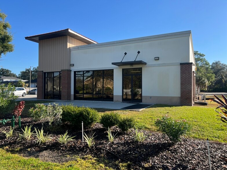 4604-4610 Cleveland Heights Blvd, Lakeland, FL for lease - Building Photo - Image 3 of 8