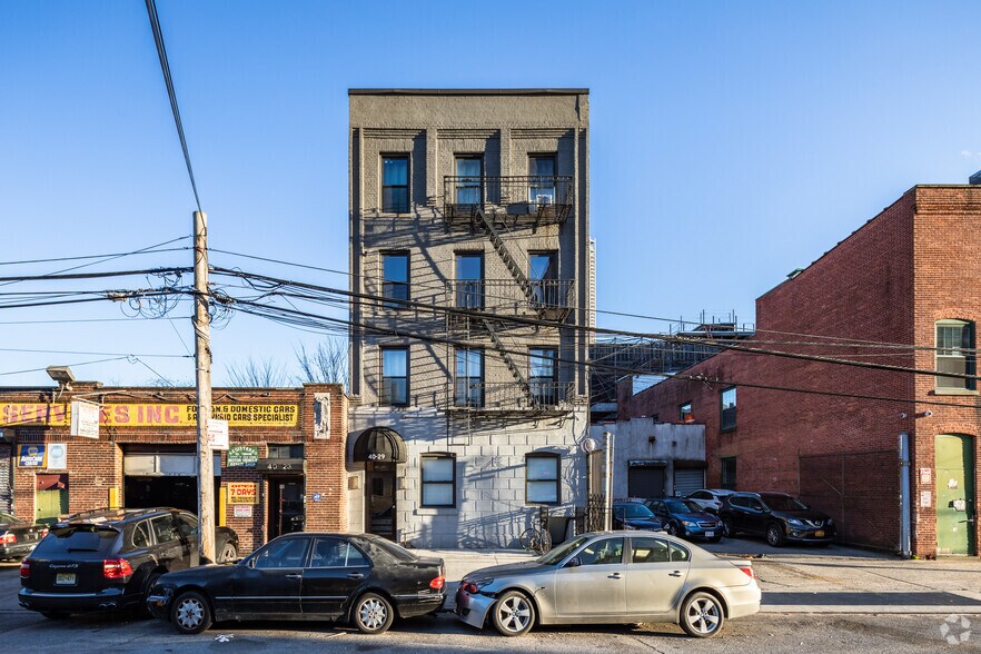 4029 23rd St, Long Island City, NY for sale - Building Photo - Image 2 of 8