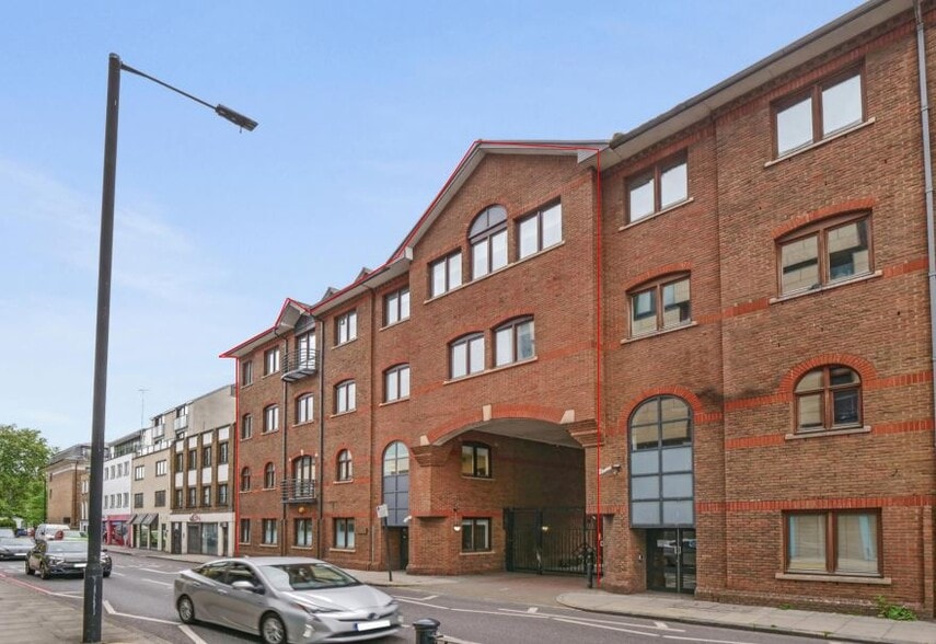 2 Wakley St, London for sale - Building Photo - Image 1 of 1