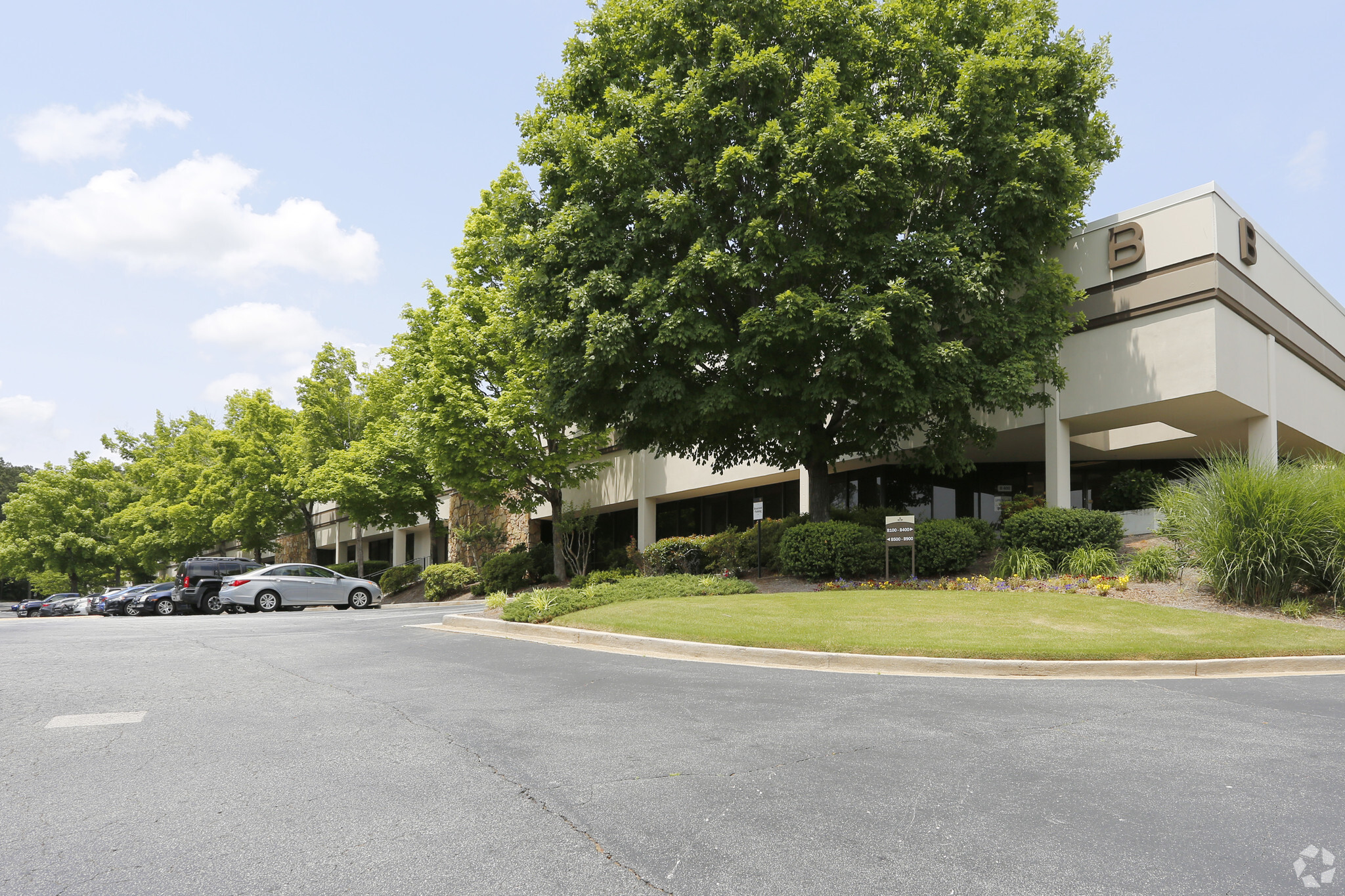 2700 Northeast Expy, Atlanta, GA for lease Building Photo- Image 1 of 8