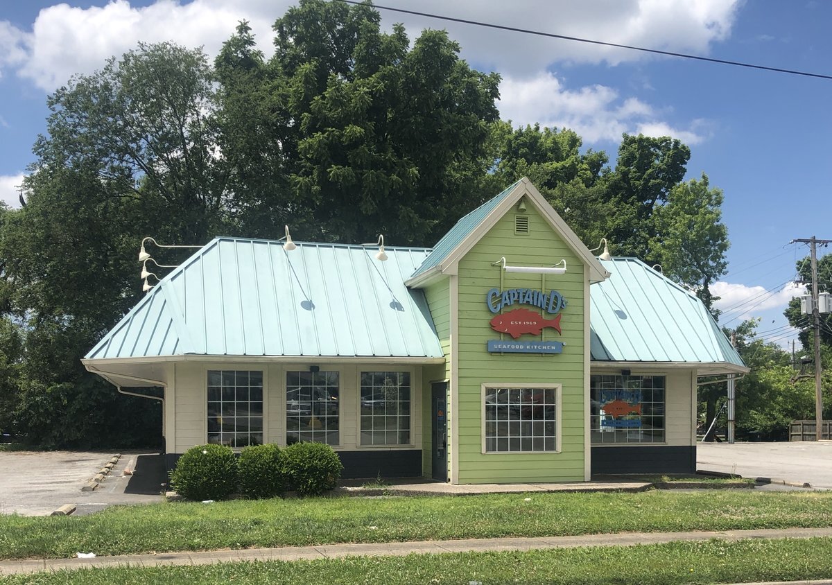 2960 Breckenridge Ln, Louisville, KY 40220