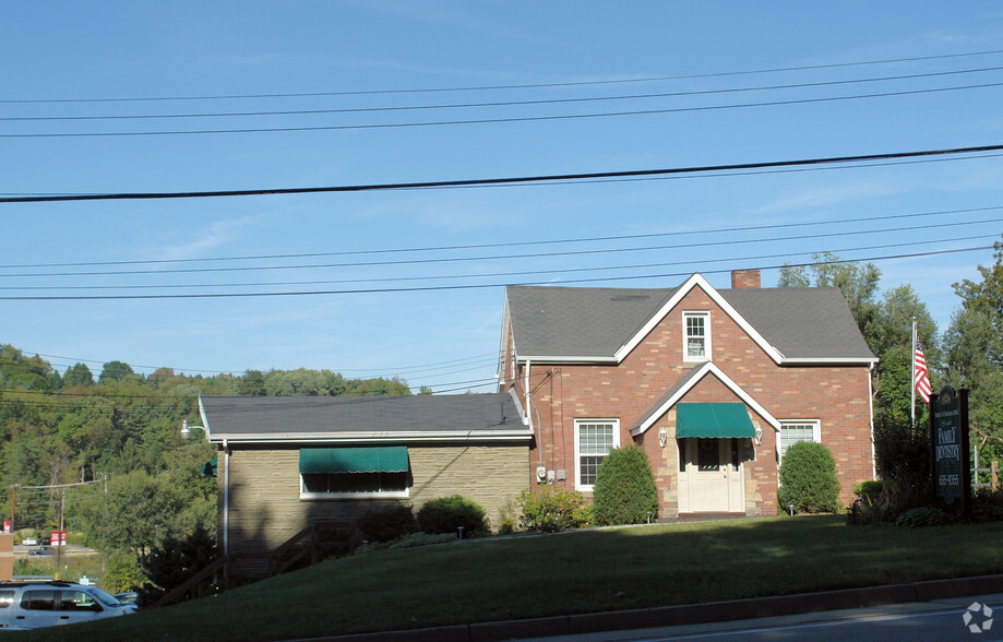 9758 Perry Hwy, Wexford, PA for lease - Building Photo - Image 2 of 3