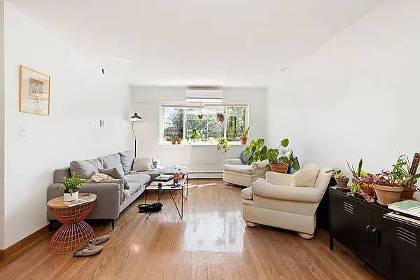 2247 Harman St, Ridgewood, NY for sale - Primary Photo - Image 2 of 26