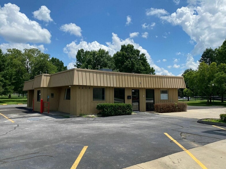 1212 S Grant Ave, Springfield, MO for lease - Building Photo - Image 1 of 6