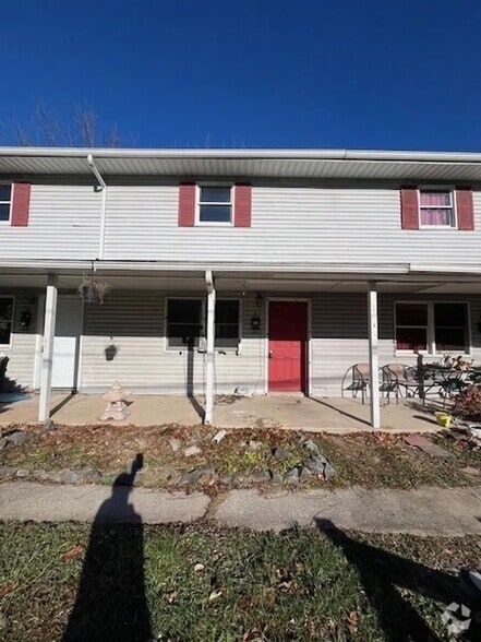 2-14 W Laurel St, Tremont, PA for sale - Primary Photo - Image 1 of 25