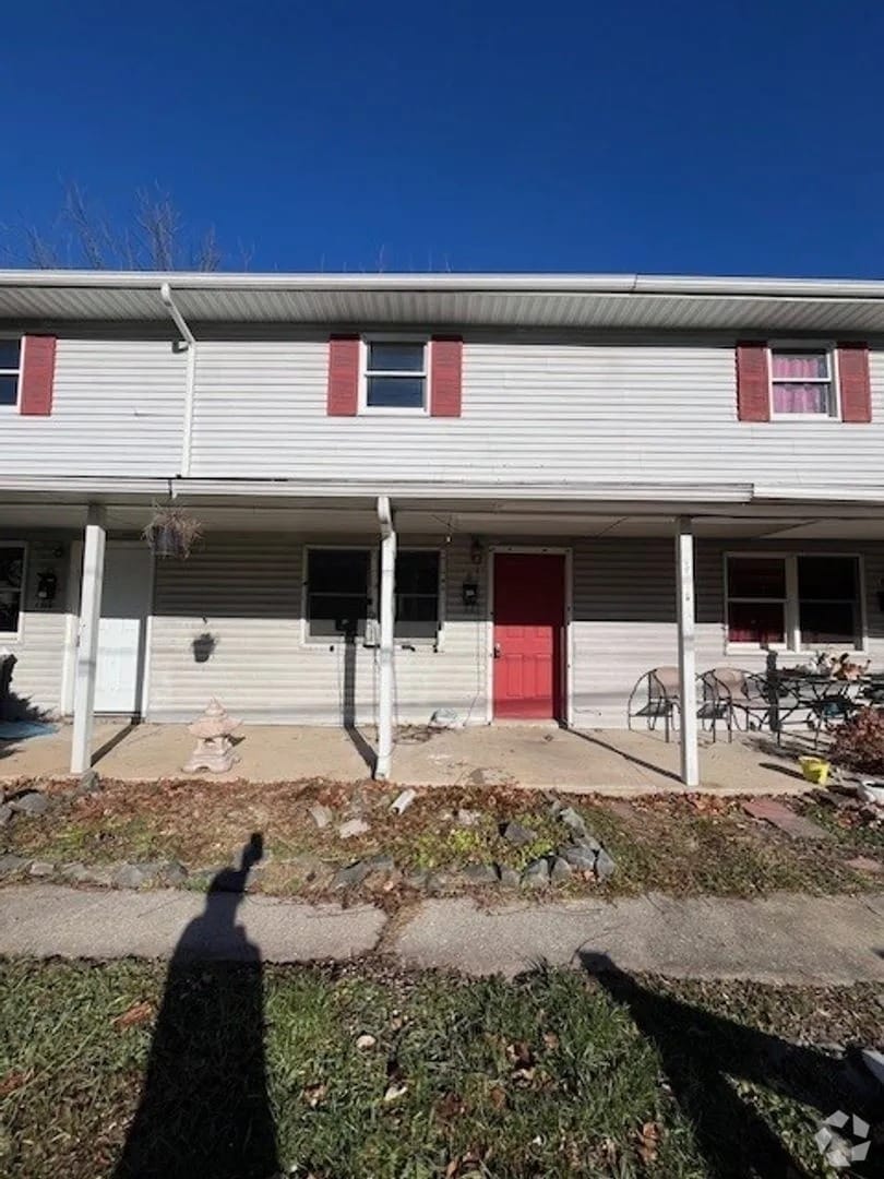 2-14 W Laurel St, Tremont, PA for sale Primary Photo- Image 1 of 26