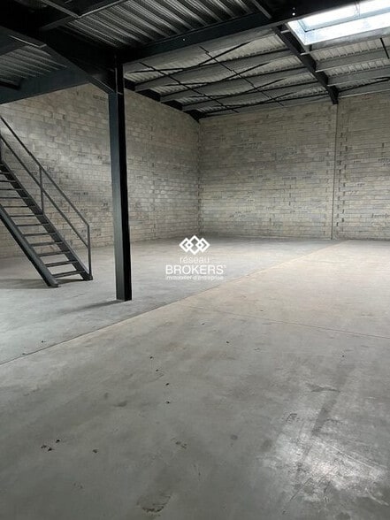 Industrial in Vertou for lease - Interior Photo - Image 1 of 4