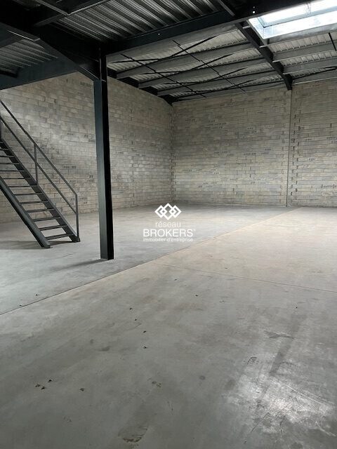 Industrial in Vertou for lease Interior Photo- Image 1 of 5