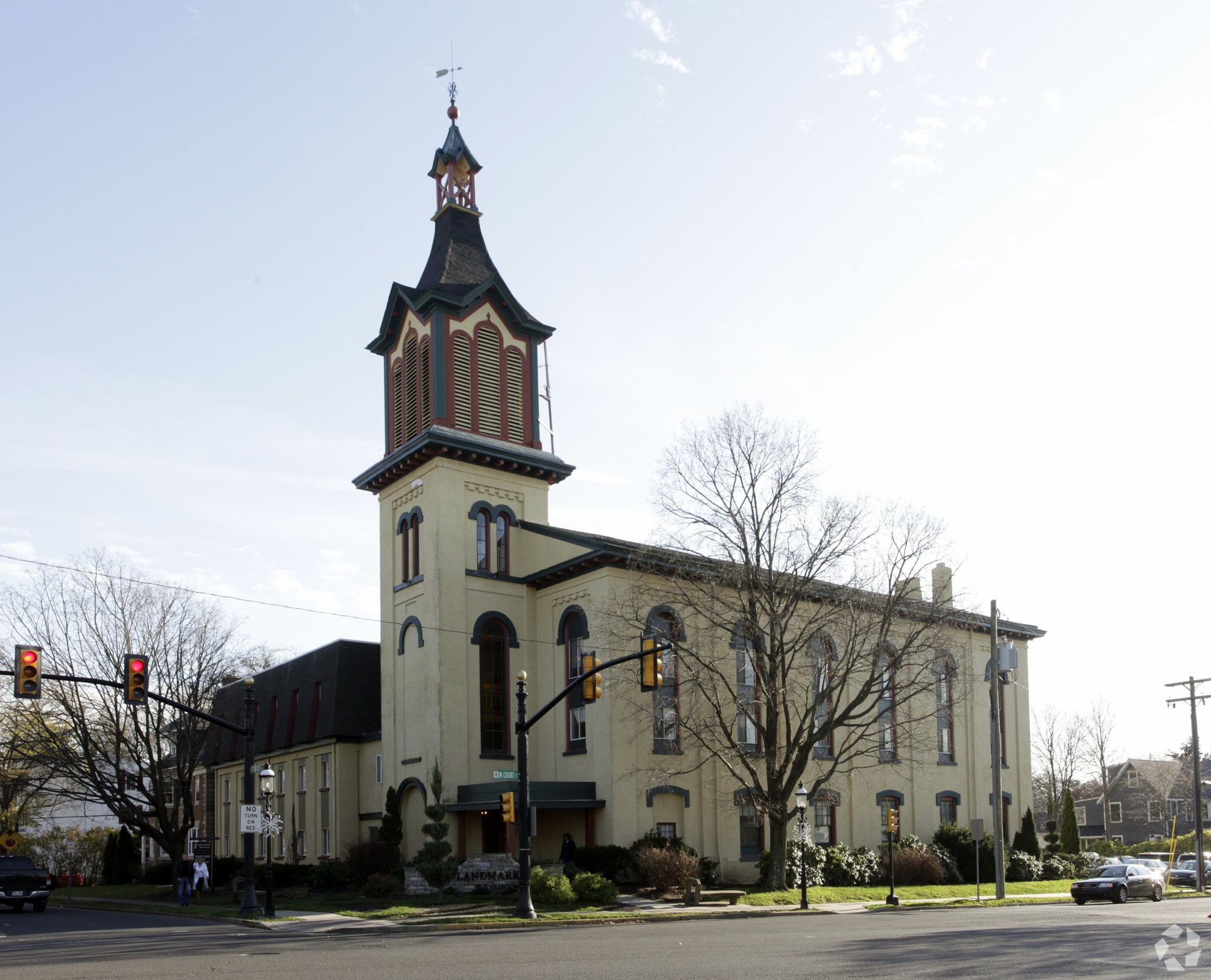 10 S Clinton St, Doylestown, PA for lease Building Photo- Image 1 of 7
