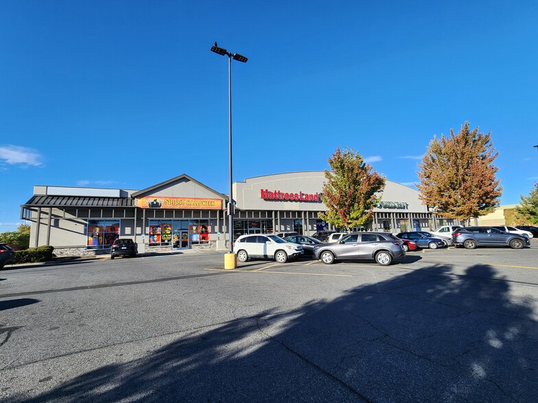 15609 E Sprague Ave, Spokane Valley, WA for lease - Building Photo - Image 3 of 3