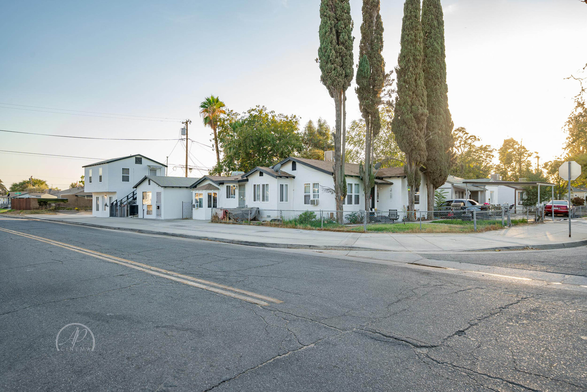 701 Woodrow Ave, Bakersfield, CA for sale Primary Photo- Image 1 of 8