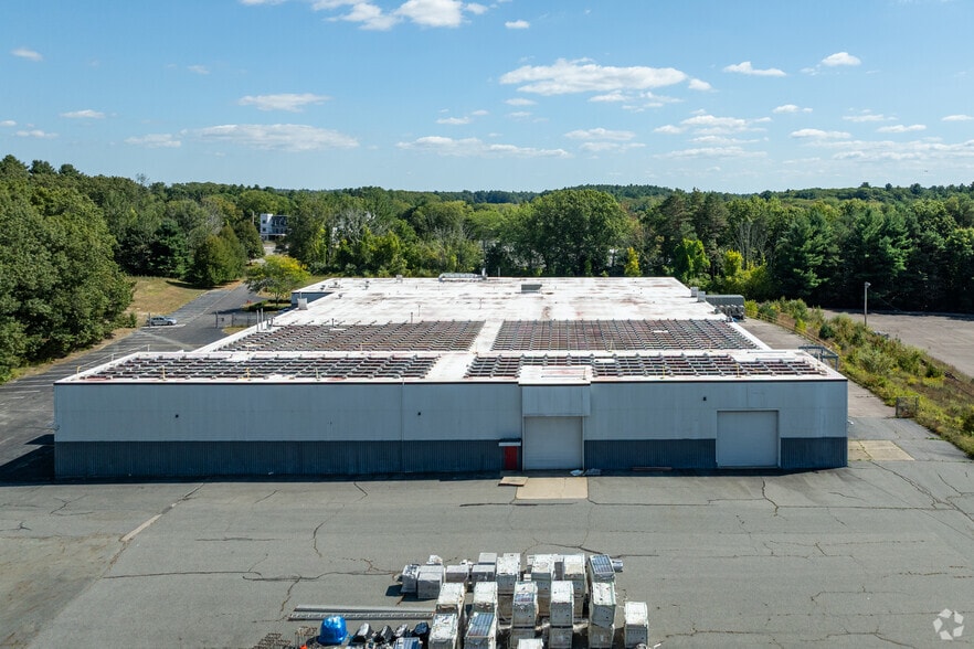 1073 Main St, Millis-Clicquot, MA for lease - Building Photo - Image 3 of 6