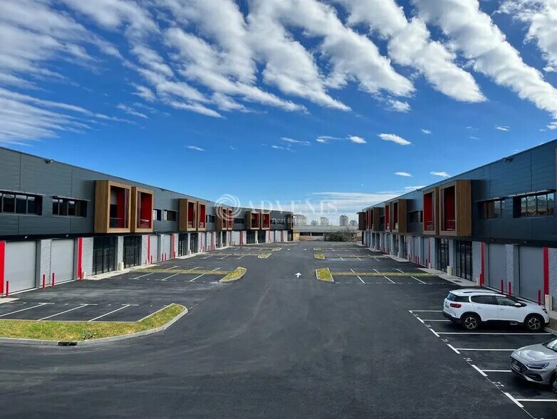 Flex in Avrainville for lease - Building Photo - Image 2 of 3