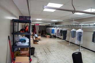 12002 Richmond Ave, Houston, TX for lease Building Photo- Image 2 of 5