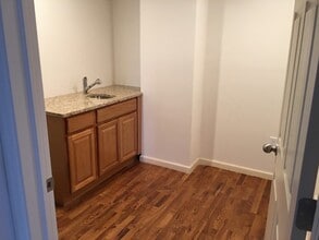 199 Wilson Ave, Newark, NJ for lease Interior Photo- Image 2 of 4