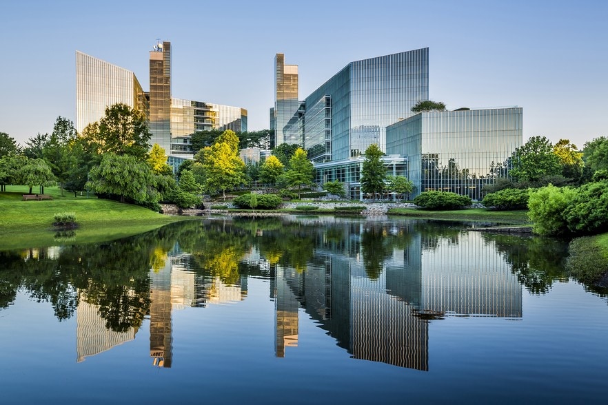 7950 Jones Branch Dr, McLean, VA 22102 Valo Park