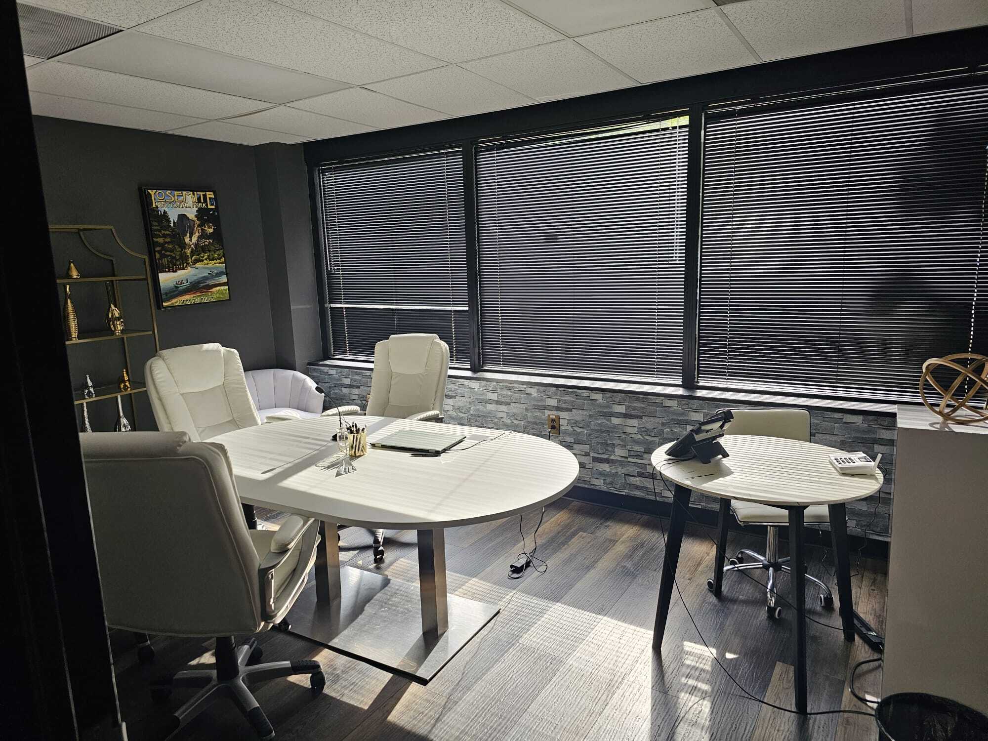 200 Craig Rd, Manalapan Township, NJ for lease Interior Photo- Image 1 of 12