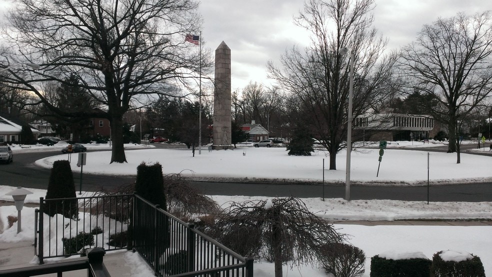 300 Knickerbocker Rd, Cresskill, NJ for lease - Building Photo - Image 3 of 18