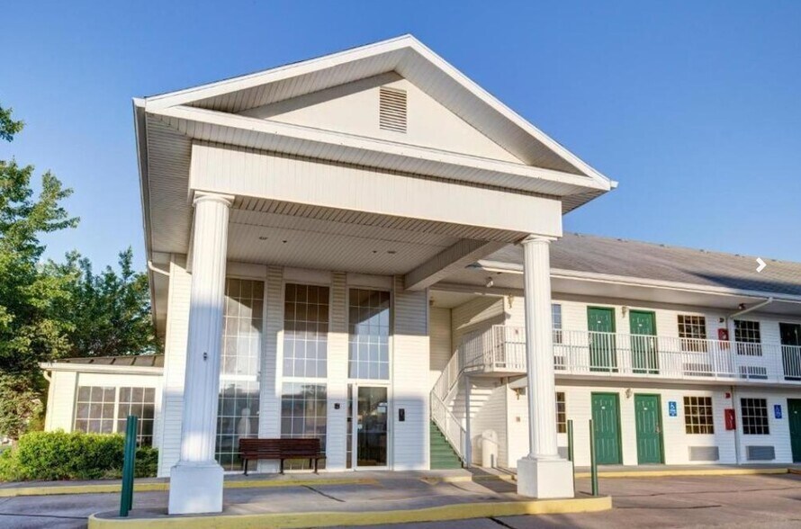 3355 Shepherd of the Hills Expy, Branson, MO for sale - Building Photo - Image 1 of 1